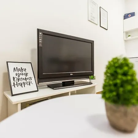 Kristijan Apartment *