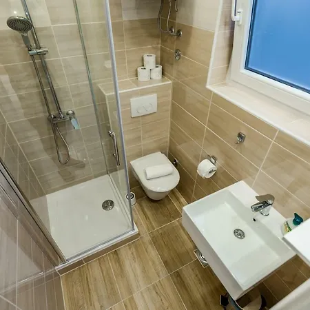 Kristijan Apartment *