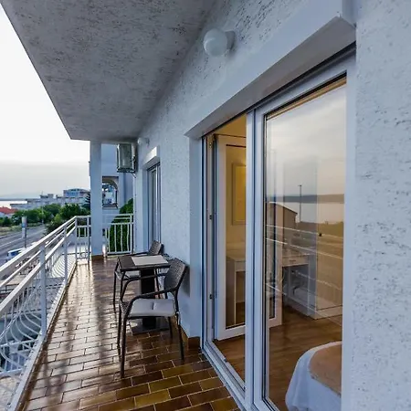 Kristijan Apartment *